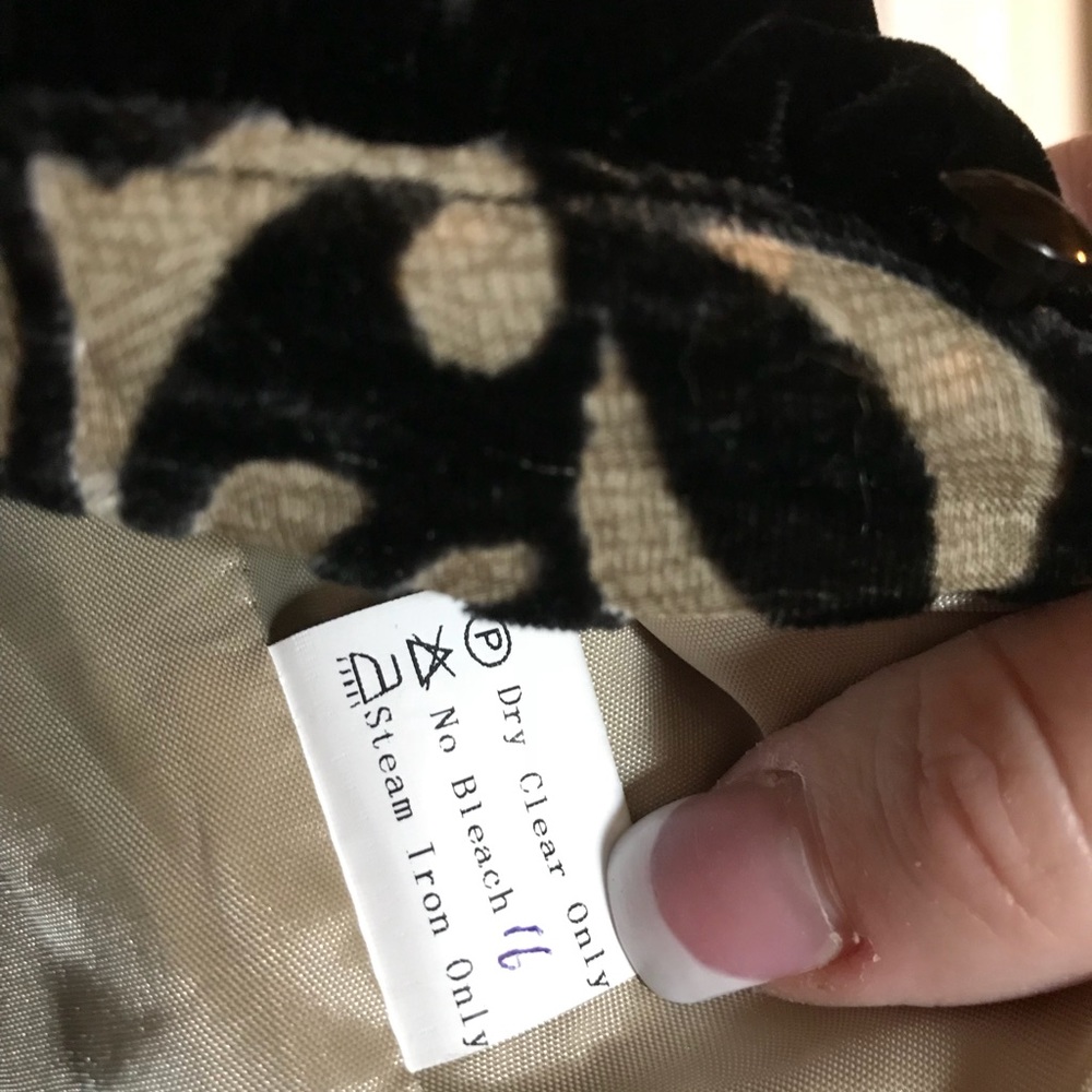 Ornate dress jacket - Picture 4 of 4